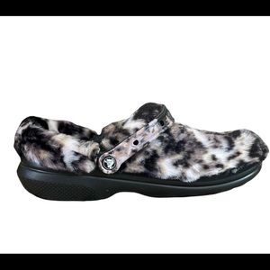 CROCS™ Classic Fur Sure Faux Fur Clog Animal Print Size Men 11 207303-0C4